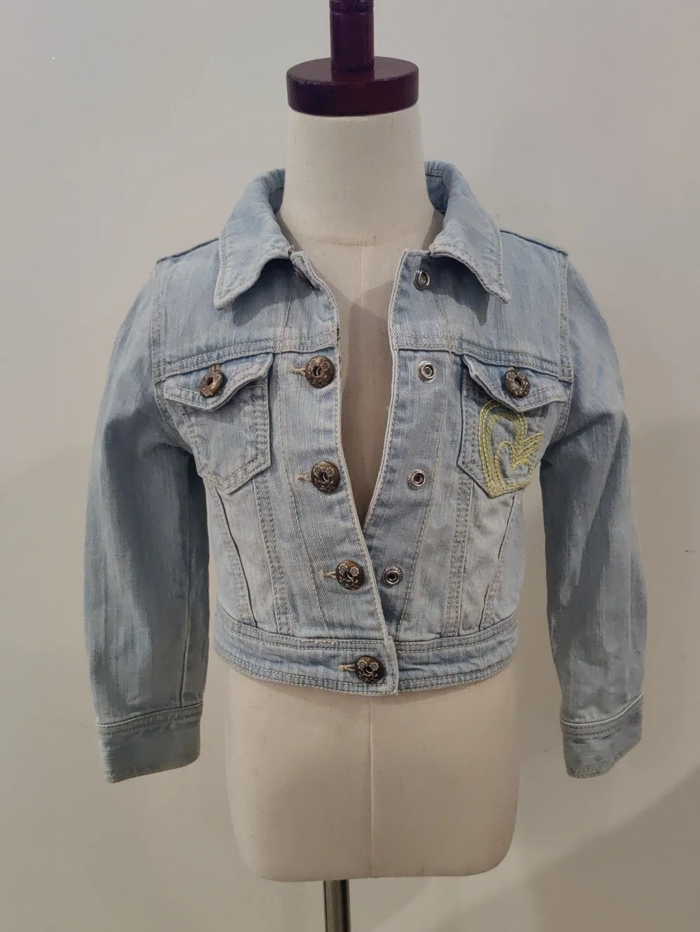 Children's Place Light Blue Girls Denim Jacket Embroidered Heart Accent Y2K Retr